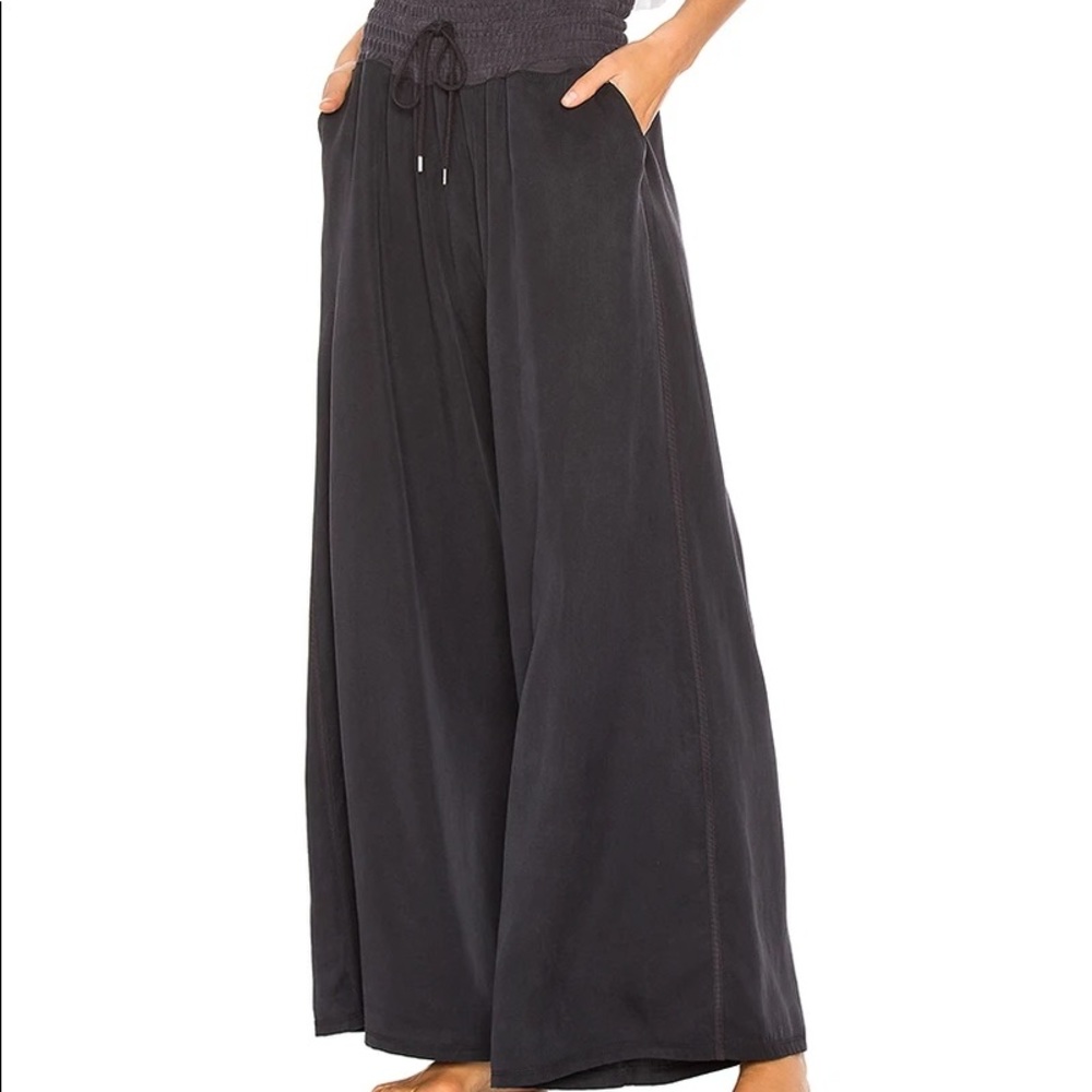 Free People Movement NWT Mia Lounge Pant in Washed Black